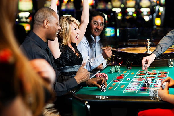 husky mobile app interface showing live dealer tables and sportsbook options