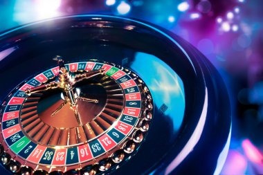 husky app showing live dealer table with multiple angles and betting interface